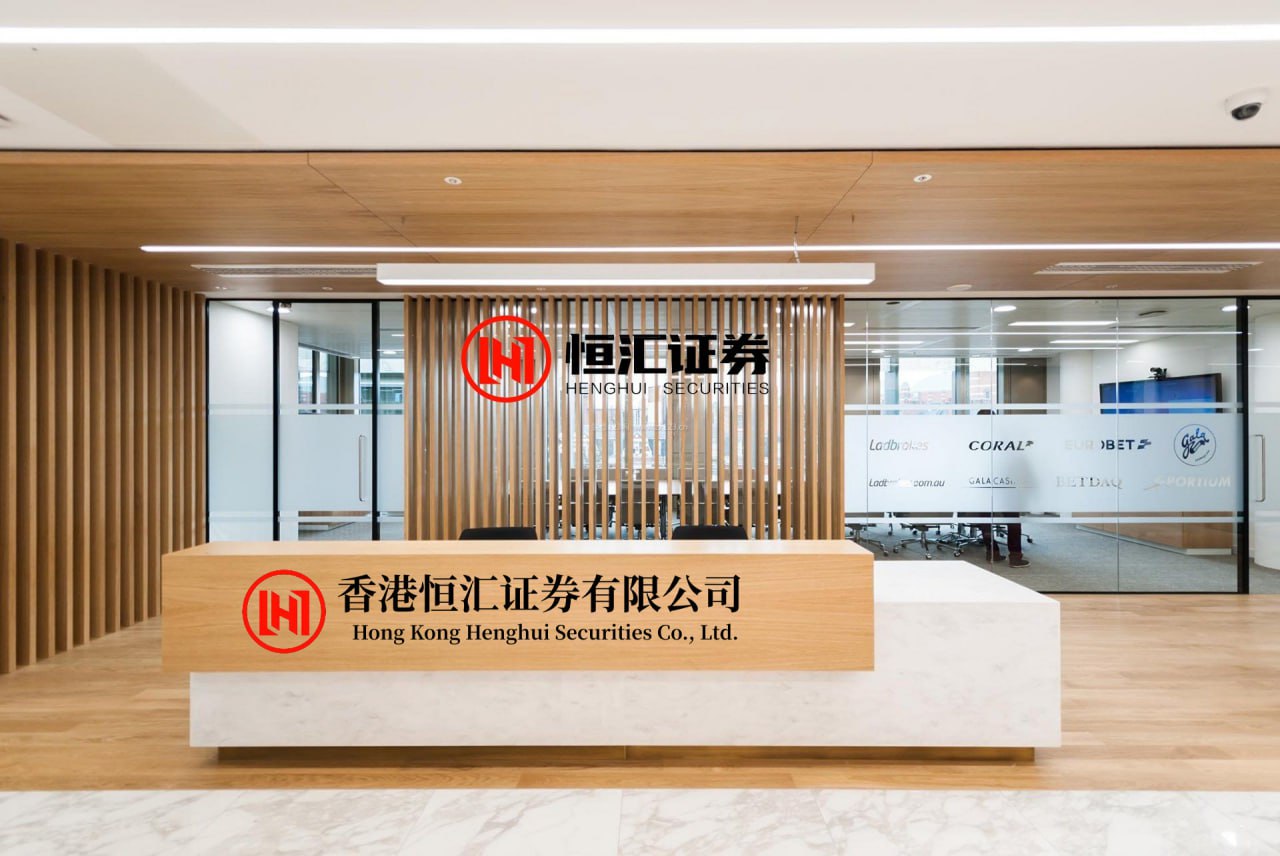 信富网 九江：春节坚守赶订单